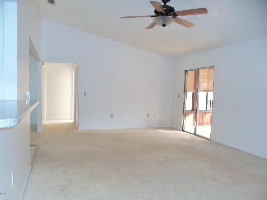 Photo of 862 Pine Wood Avenue