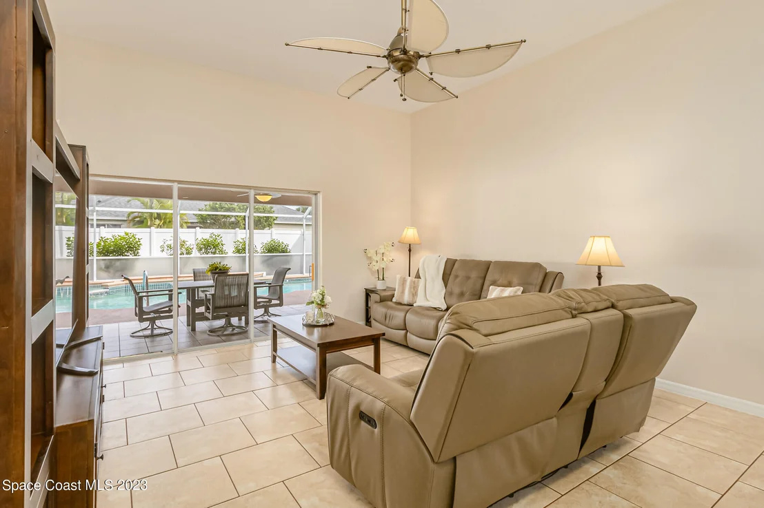Photo of 4033 Estancia Way
