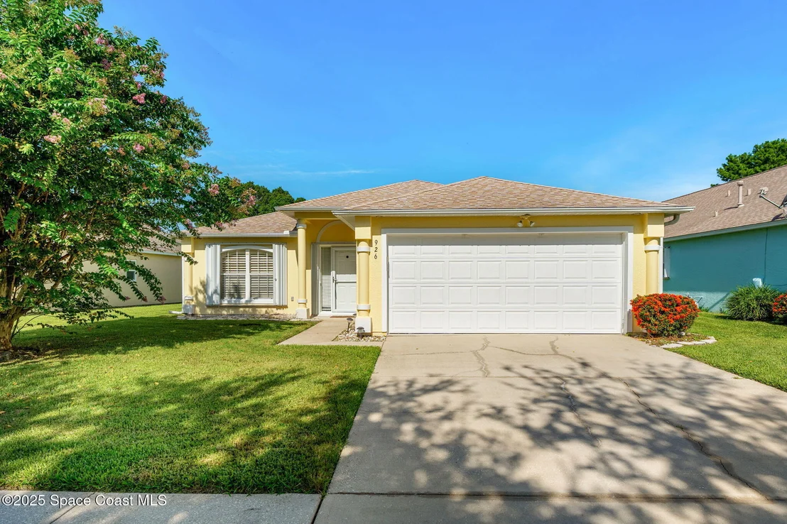 Photo of 926 Pine Creek Circle NE