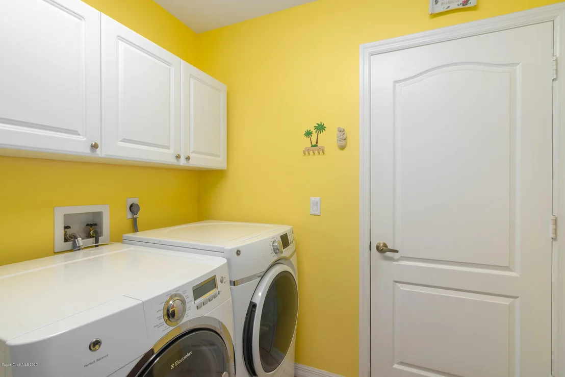 Photo of 5755 Sheffield Place