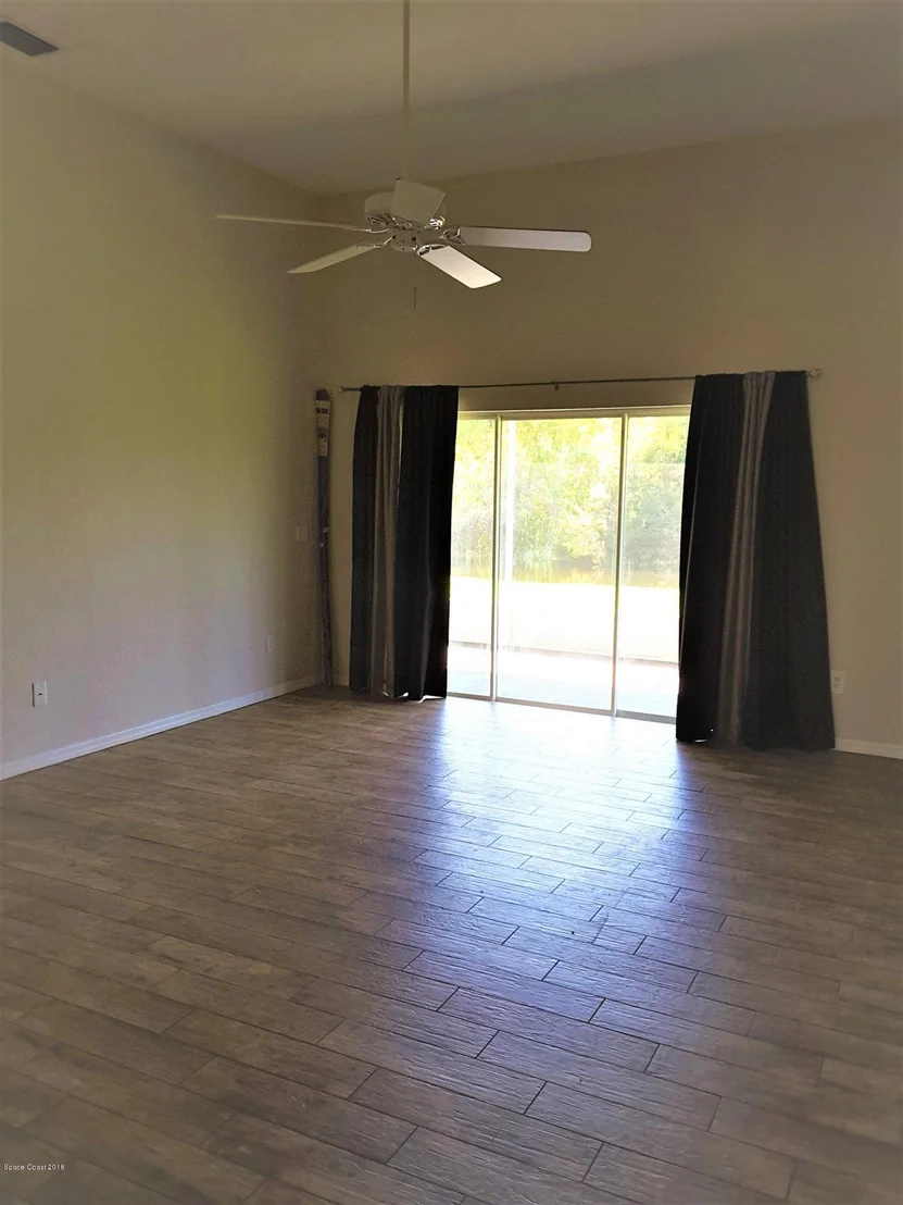 Photo of 657 Carriage Hill Road