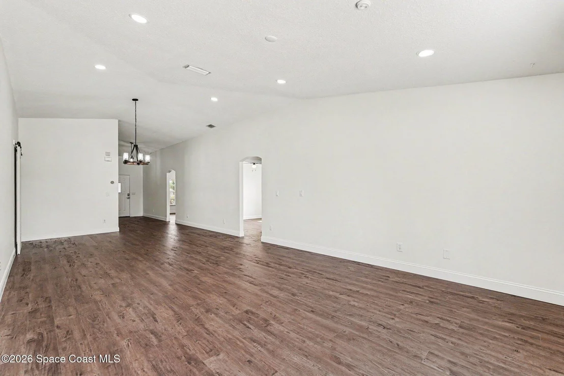 Photo of 1805 Bayhill Drive