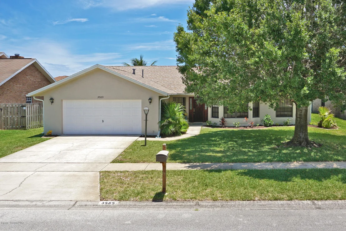 Photo of 3565 Finch Drive