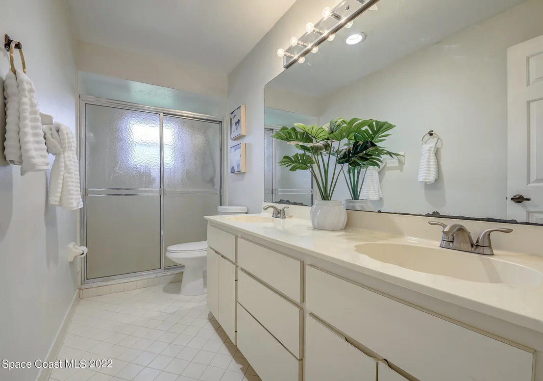Photo of 267 Cedar Street