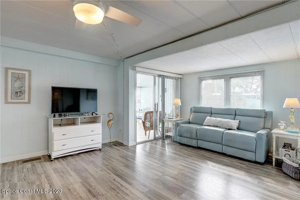 Photo of 925 Hawthorn Circle
