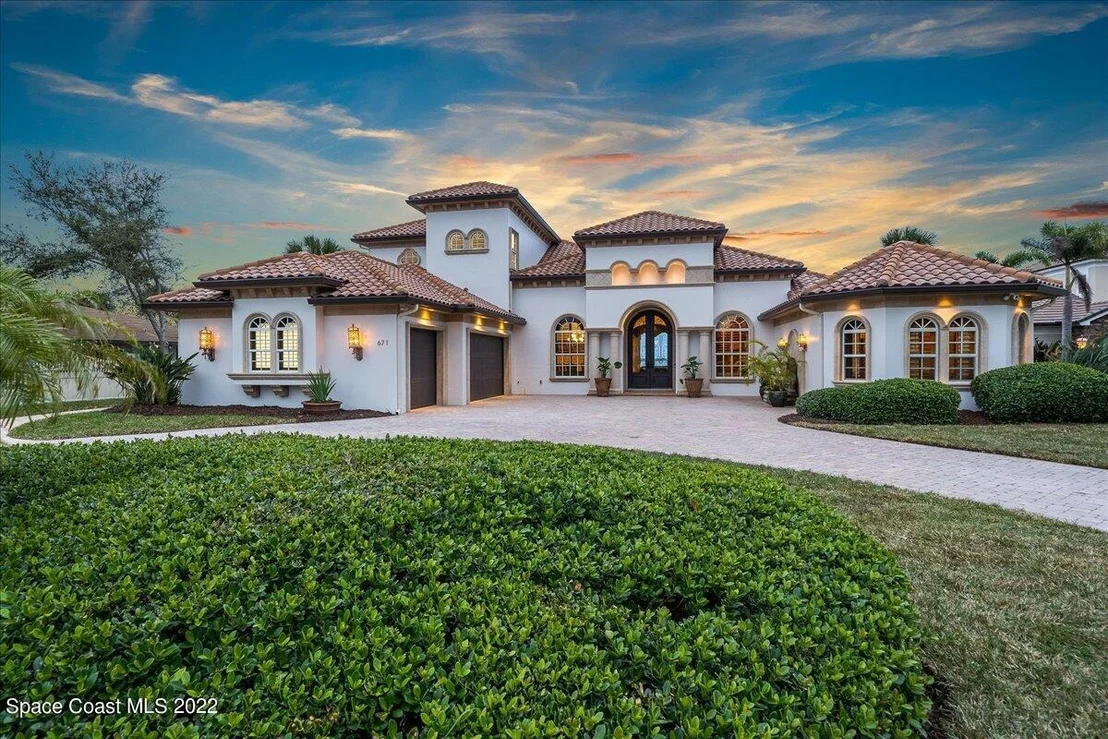 Photo of 671 Indian River Drive