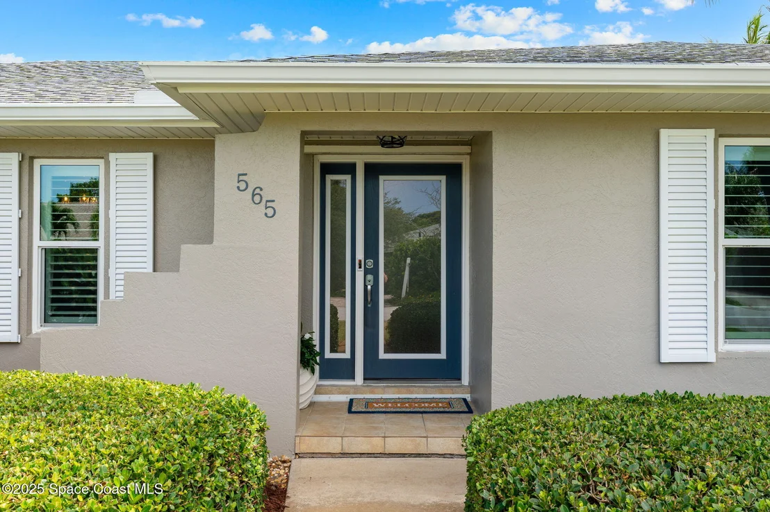 Photo of 565 Solitaire Palm Drive