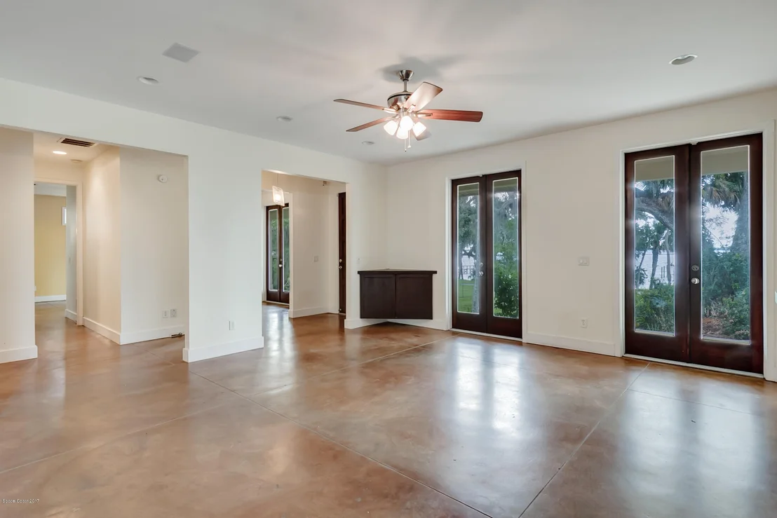 Photo of 3513 N Indian River Drive