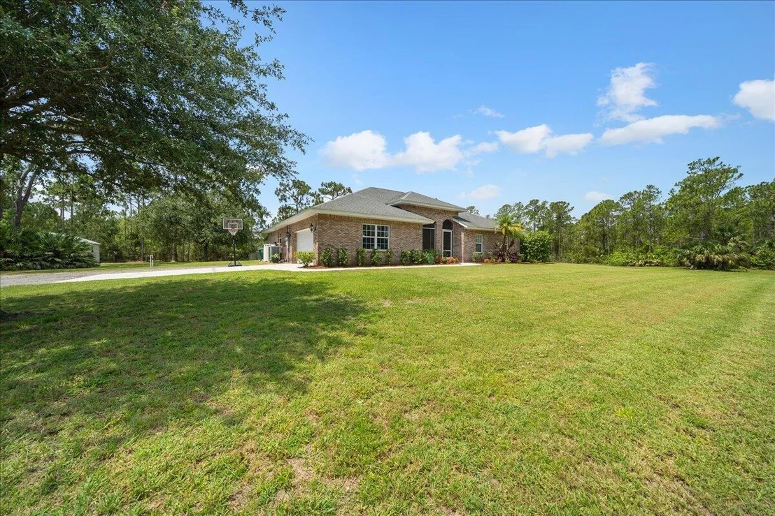 Photo of 2005 Vally Road