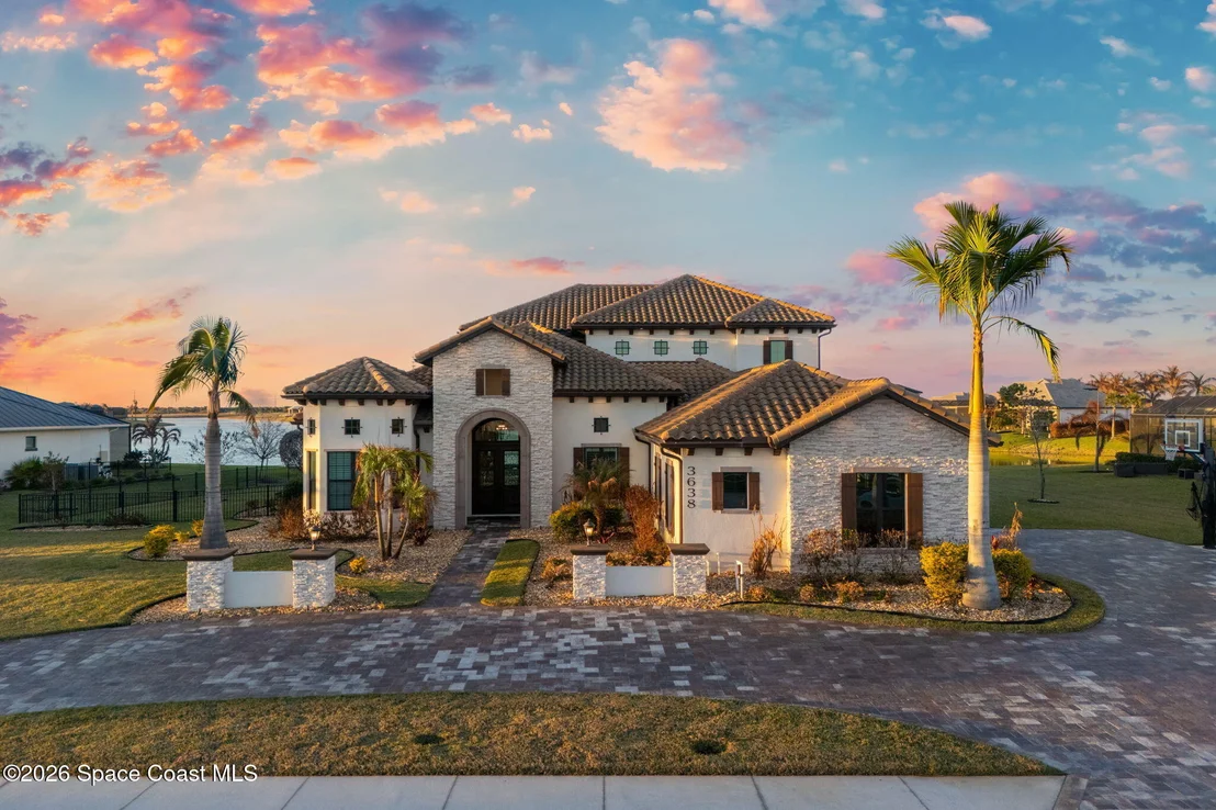 Photo of 3638 Lake Adelaide Place