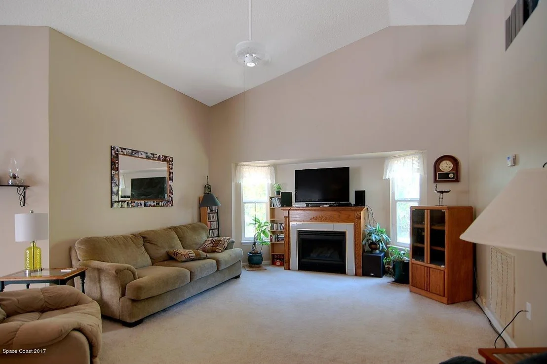 Photo of 1745 Vally Road