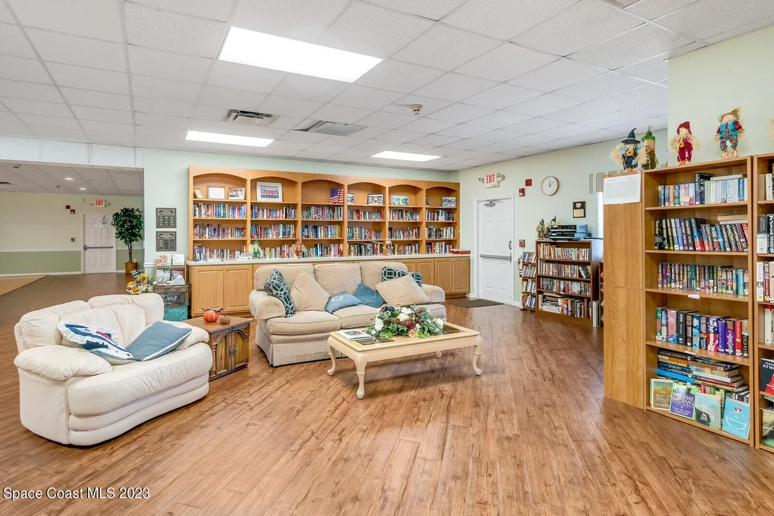 Photo of 1960 Mango Street NE