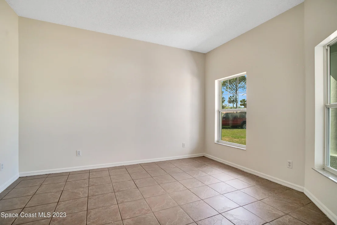 Photo of 6697 Cecil Road