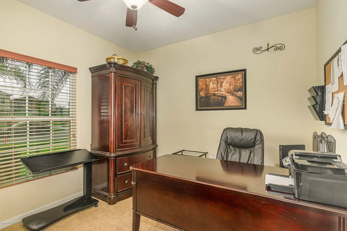 Photo of 1479 Corbett Lane