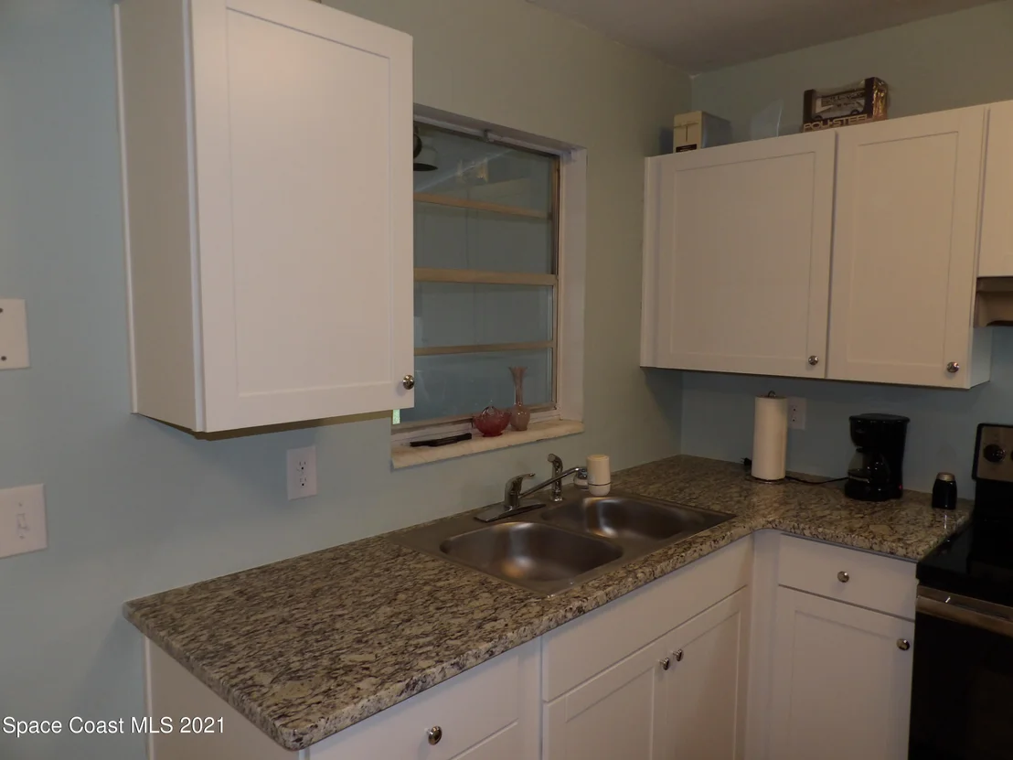 Photo of 797 Bianca Drive NE