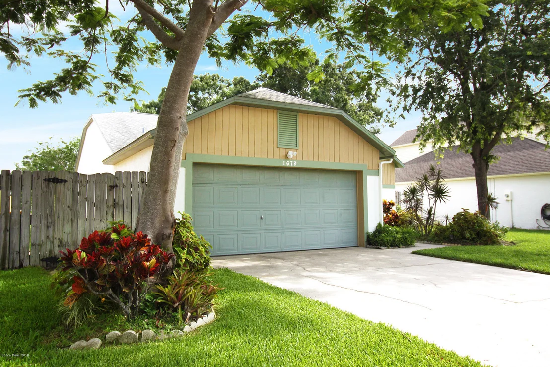 Photo of 1679 Clover Circle