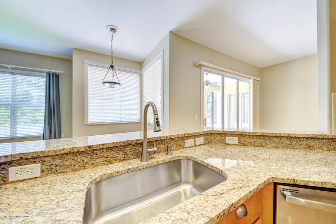 Photo of 4698 Alamanda Drive