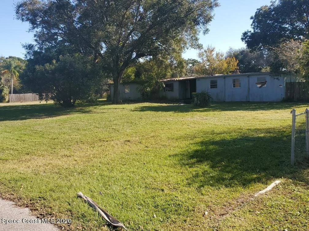 Photo of 735 Phillis Way
