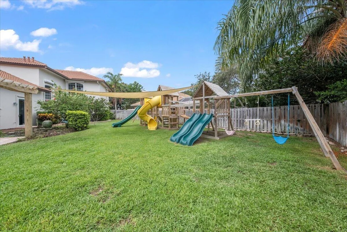 Photo of 405 Newport Drive