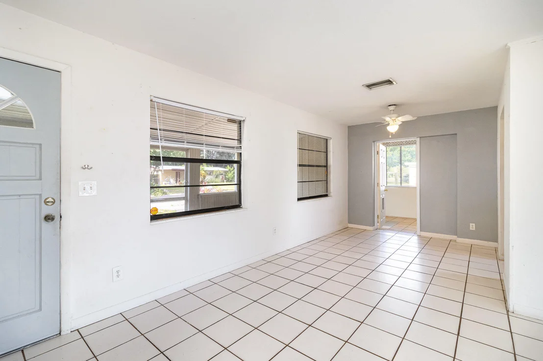 Photo of 1129 Martha Lee Avenue