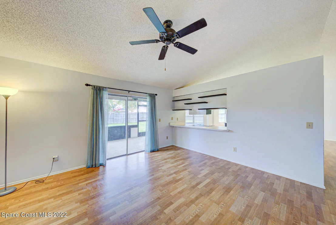 Photo of 2472 Nobility Avenue