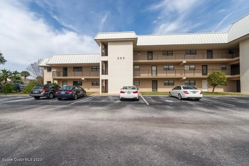 Photo of Unit 1221 at 305 Tangle Run Boulevard