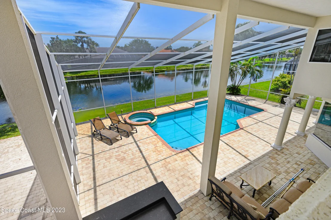 Photo of 335 Lanternback Island Drive