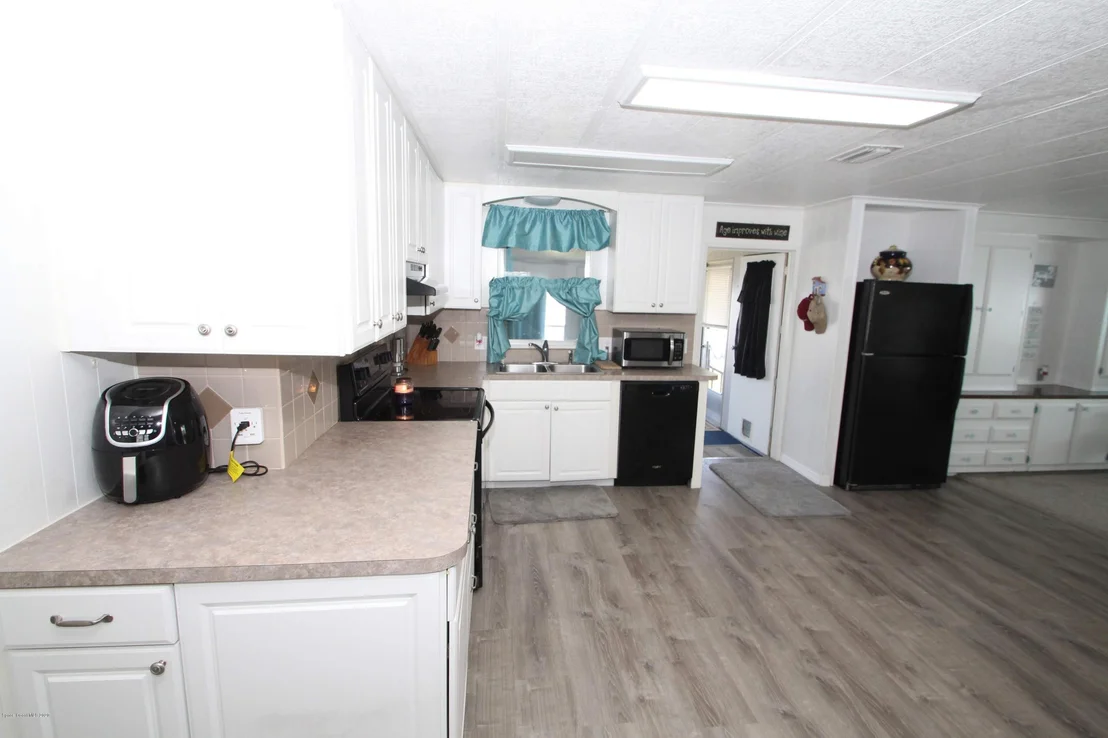 Photo of 526 Jennifer Circle