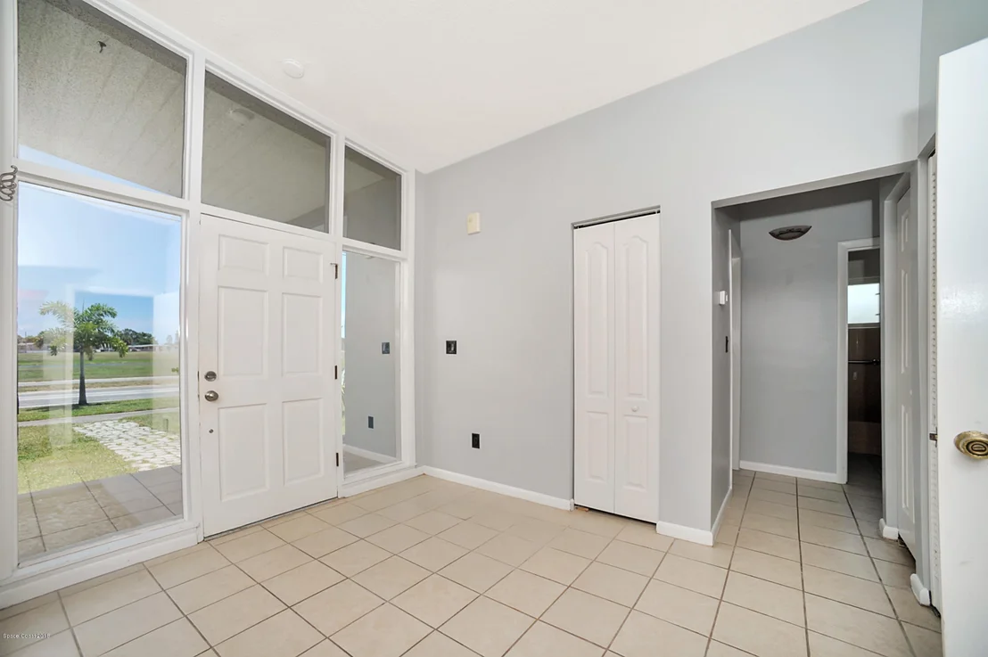 Photo of 1182 NE Bianca Drive NE