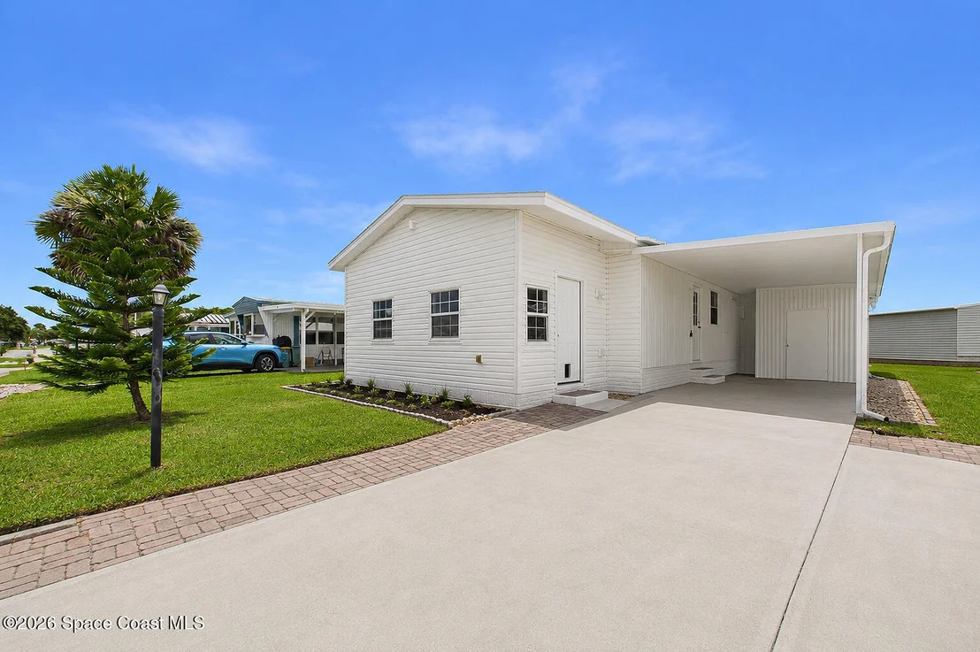 Photo of 948 Cashew Circle