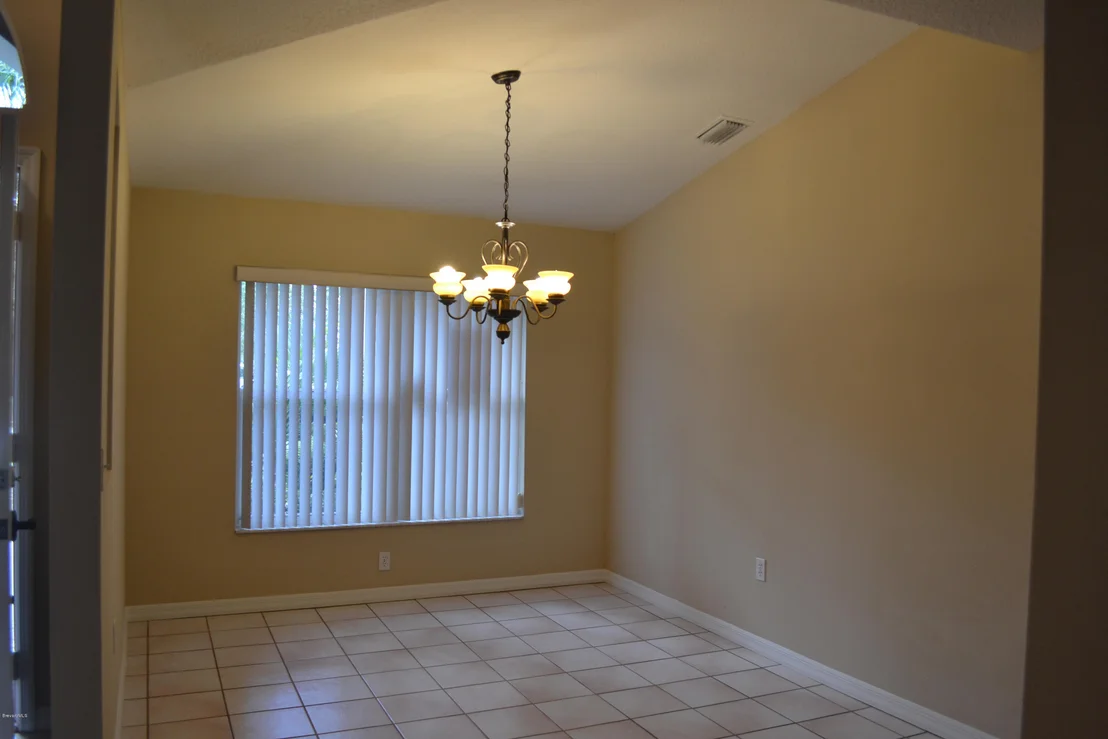 Photo of 938 Pelican Lane