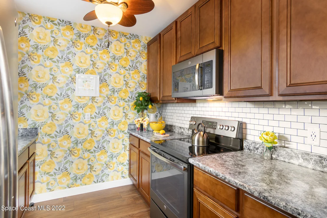 Photo of 831 Glenmore Circle