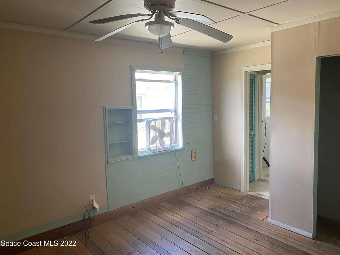 Photo of 2263 NE Monroe Street NE