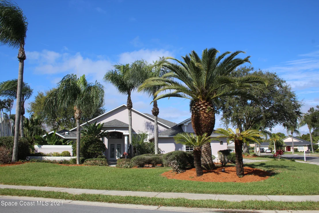 Photo of 1057 Fieldstone Drive