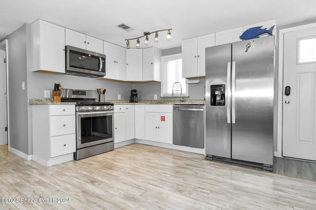 Photo of 492 Dempsey Drive