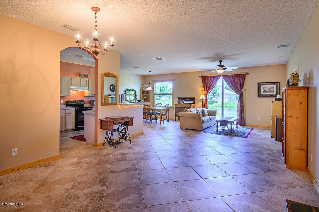 Photo of 541 Cressa Circle