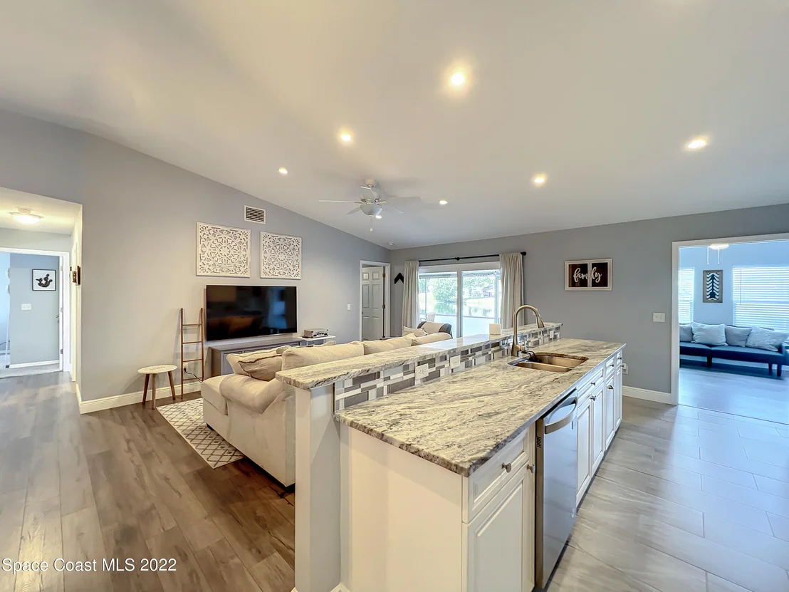 Photo of 1240 Ambra Drive