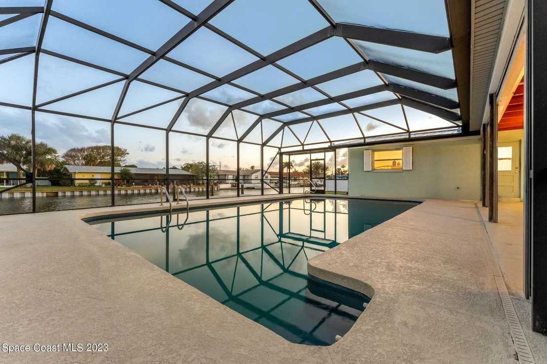 Photo of 339 Brightwaters Drive