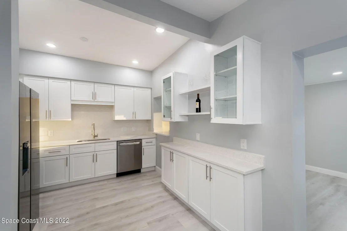 Photo of 33 Knollwood Drive