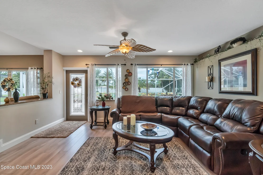 Photo of 2550 Waring Lane