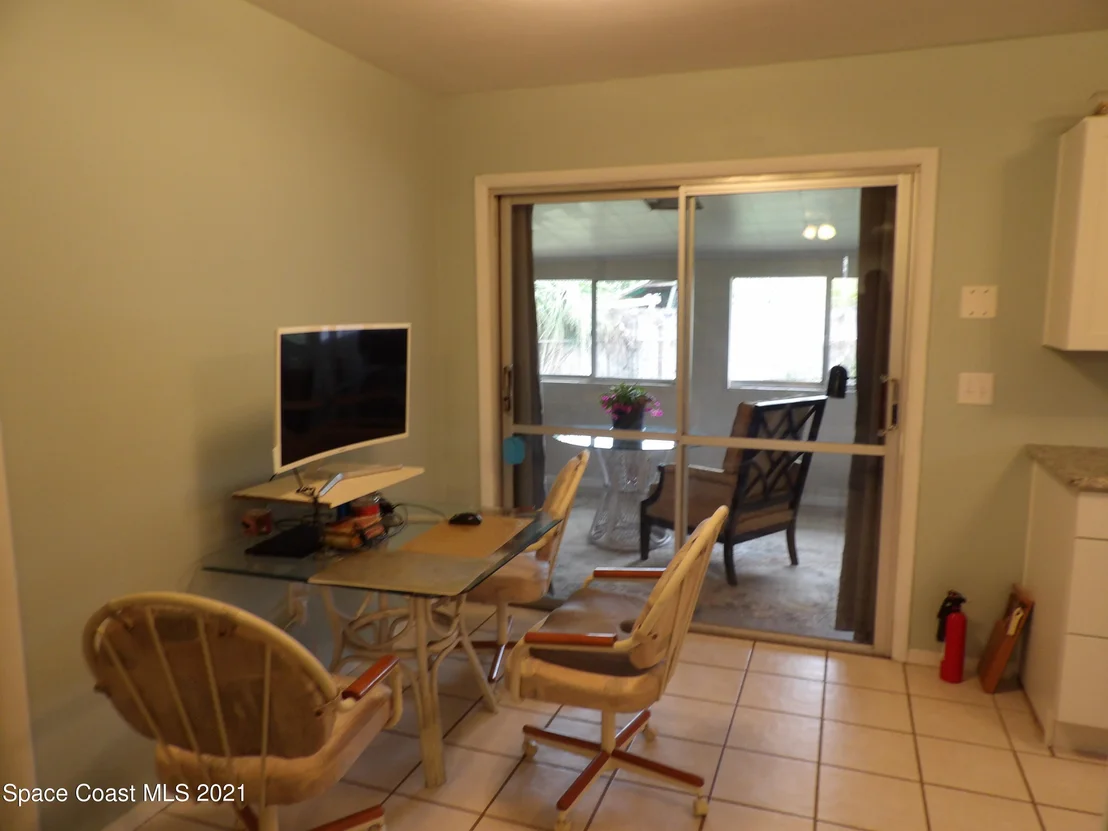 Photo of 797 Bianca Drive NE
