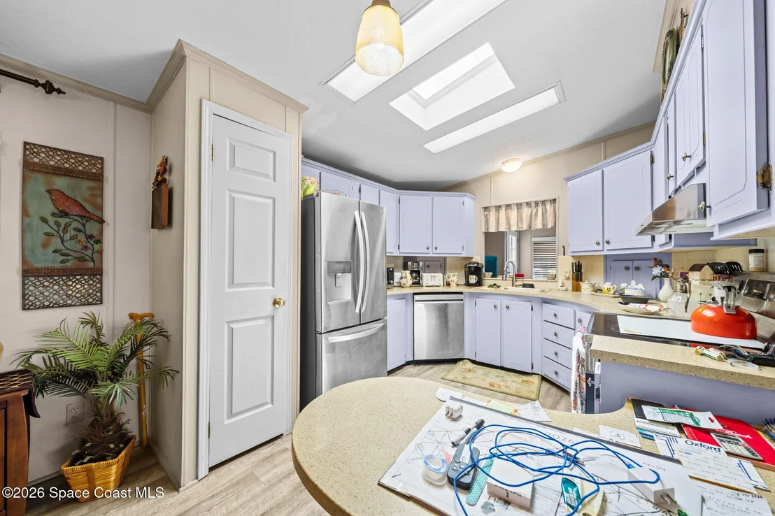 Photo of 602 N Dolphin Circle