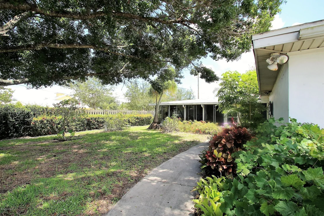 Photo of 310 Vesta Circle