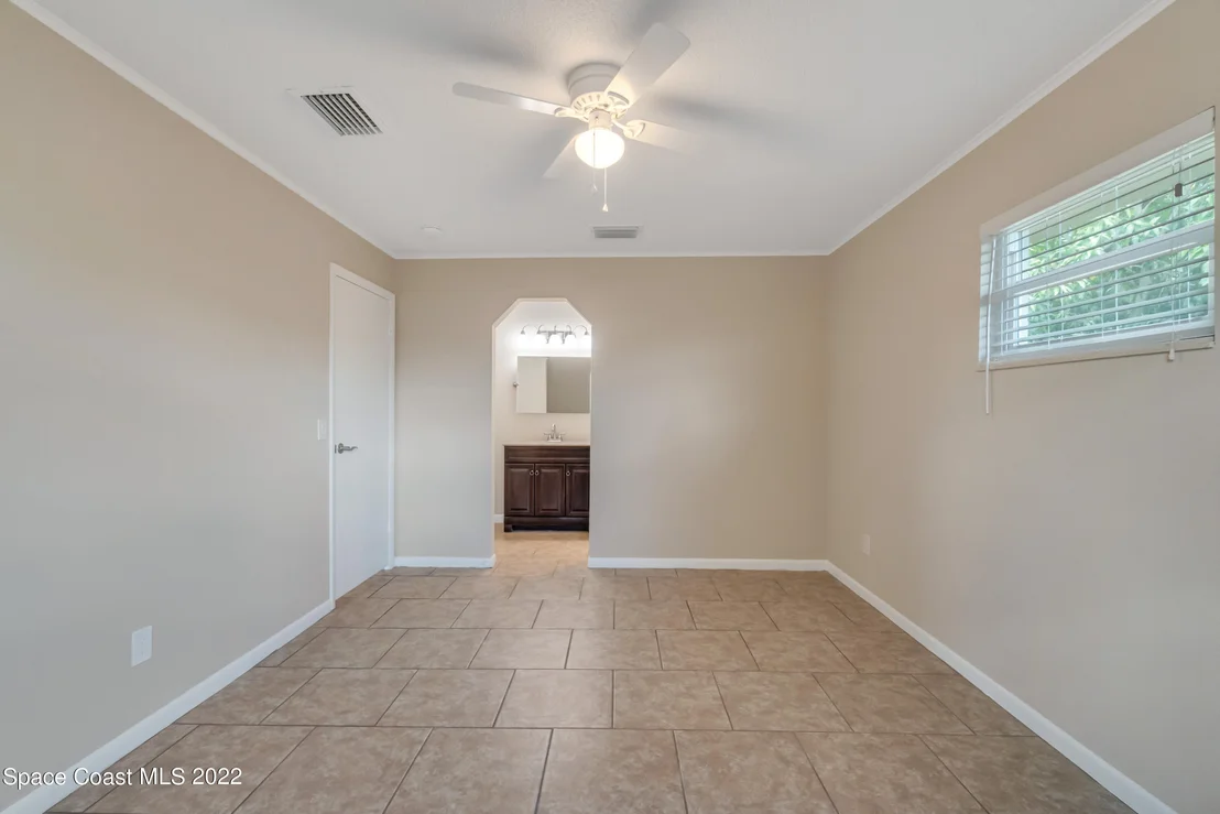 Photo of 511 Avignon Drive