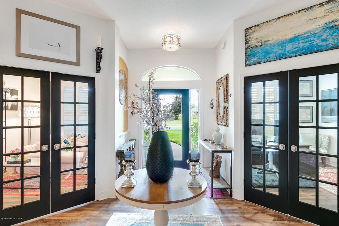 Photo of 6017 Arlington Circle
