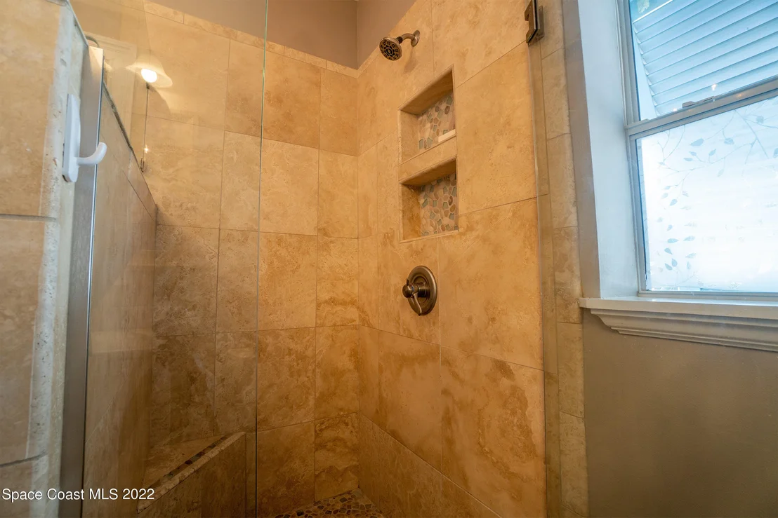 Photo of 230 Rita Boulevard