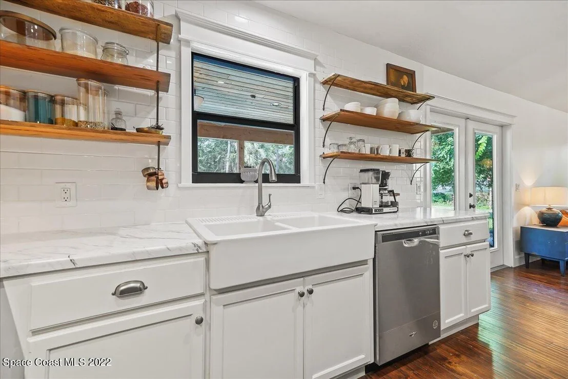Photo of 3385 Grant Road