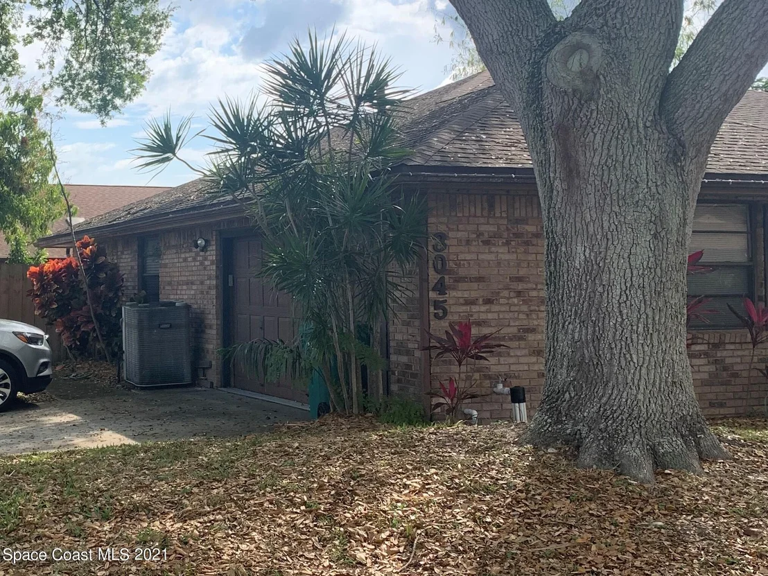 Photo of 3045 St Helens Way