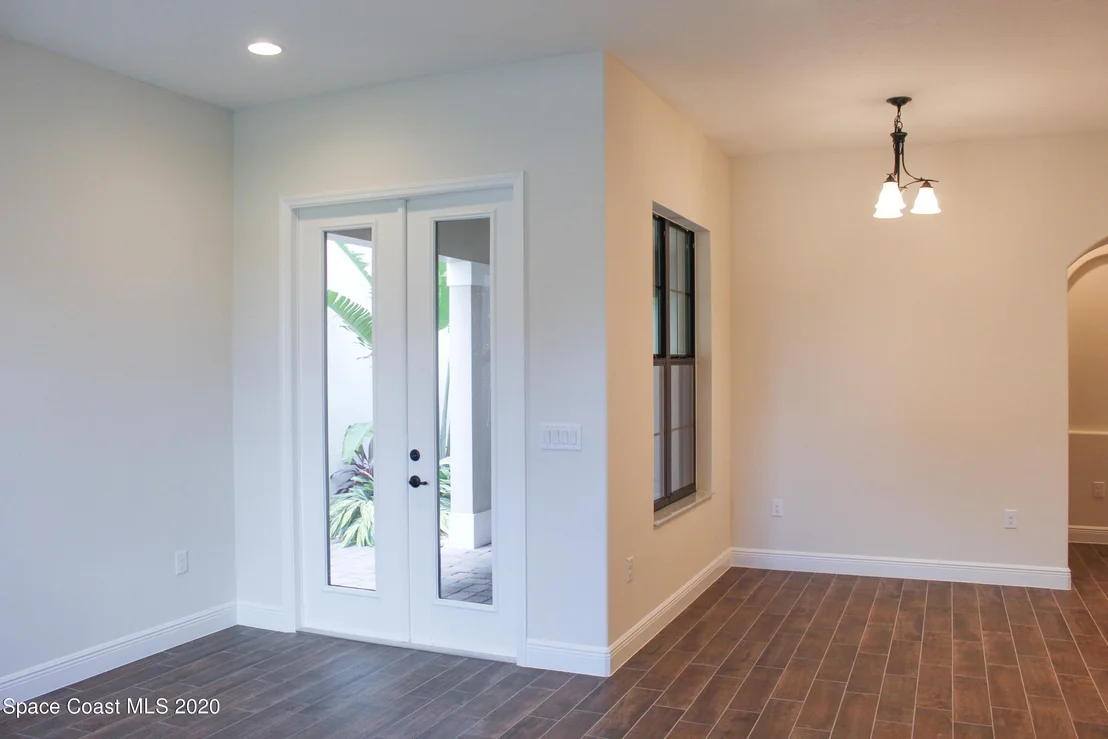 Photo of 2225 Zuma Lane