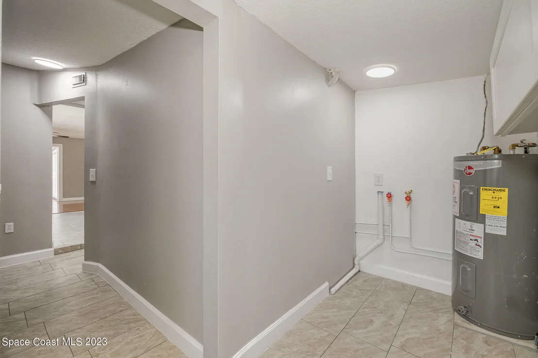 Photo of 2635 Hereford Road